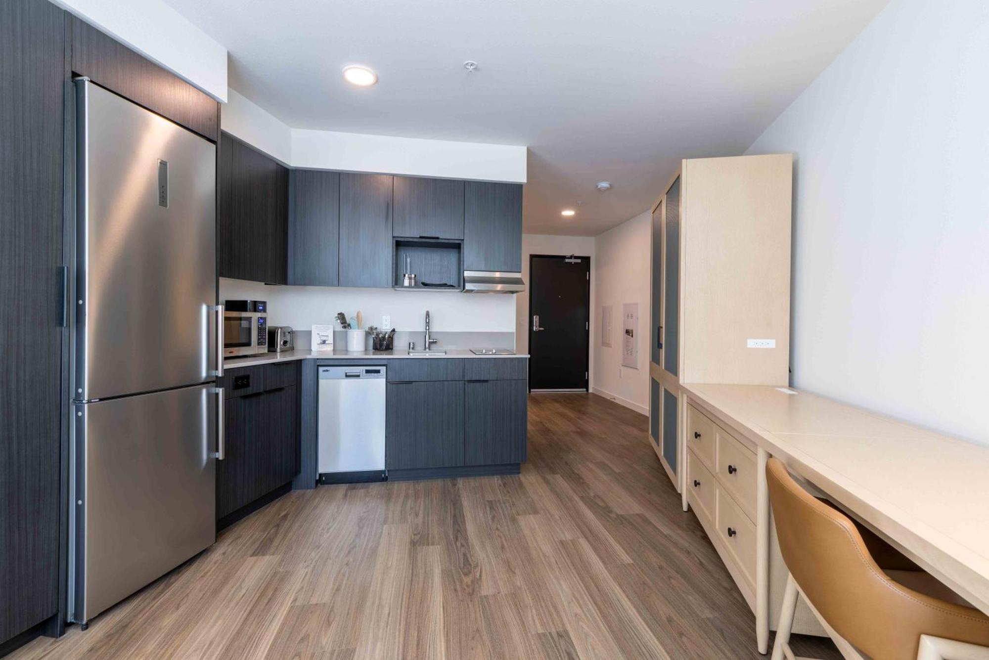 Marina Square Suites Bremerton Bagian luar foto