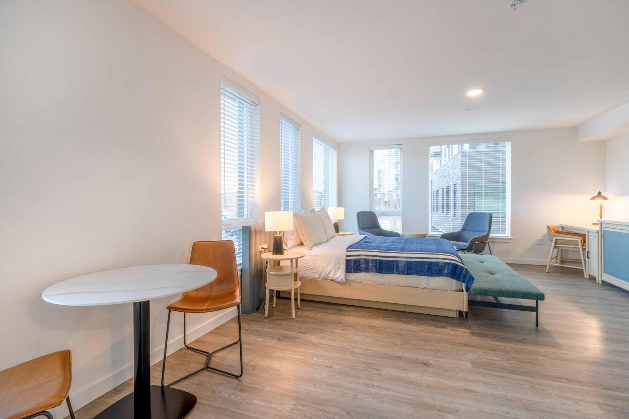 Marina Square Suites Bremerton Bagian luar foto