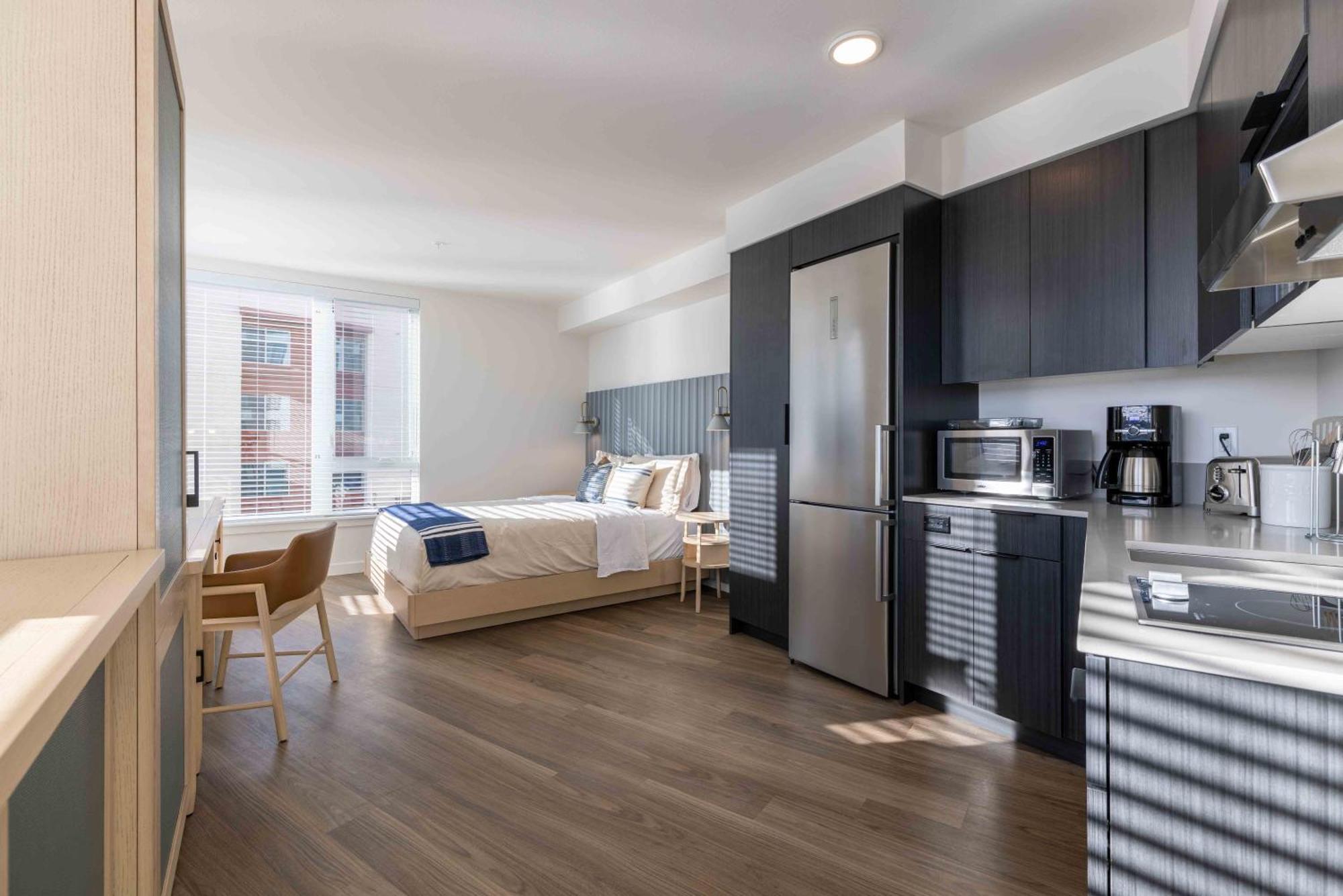 Marina Square Suites Bremerton Bagian luar foto