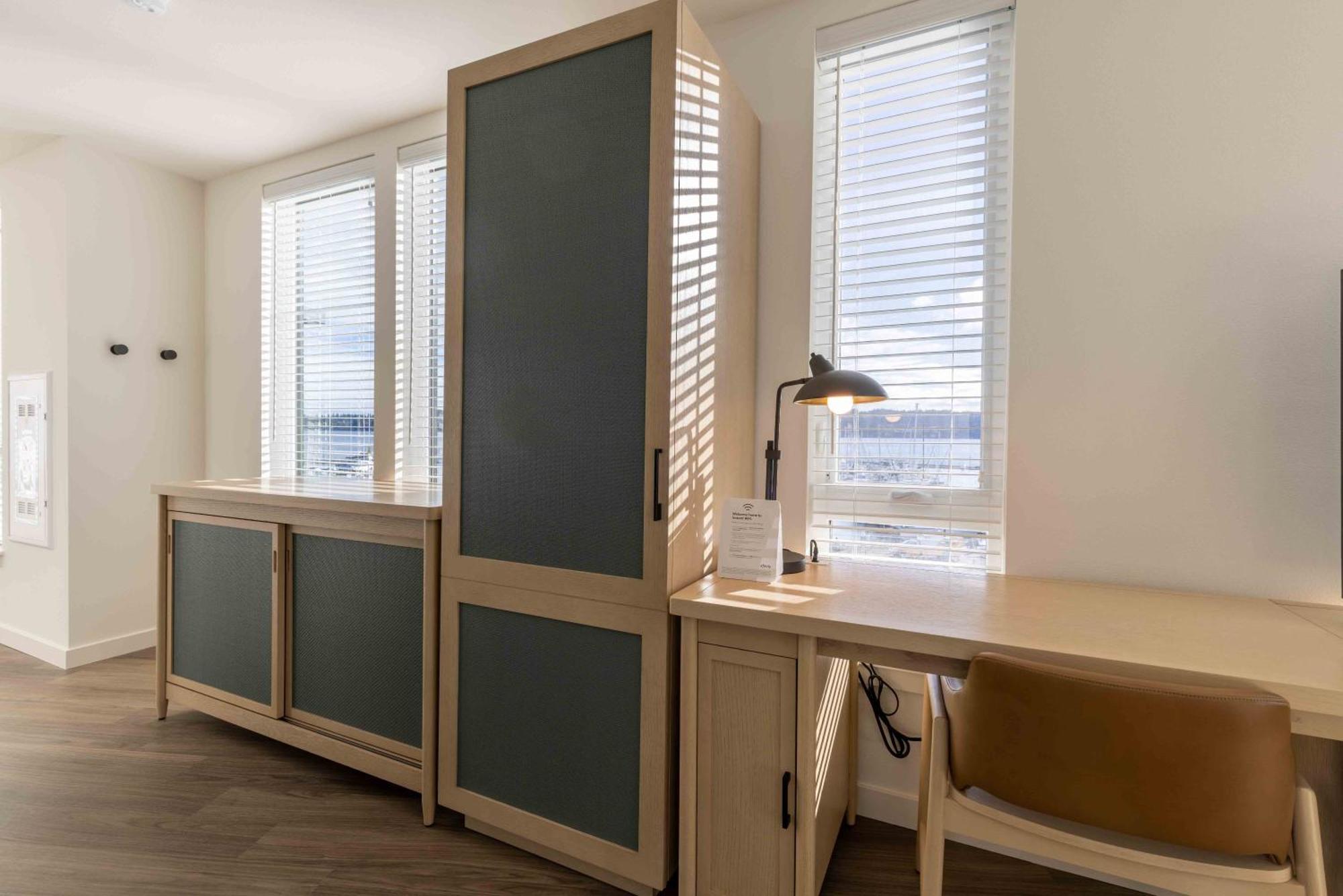 Marina Square Suites Bremerton Bagian luar foto