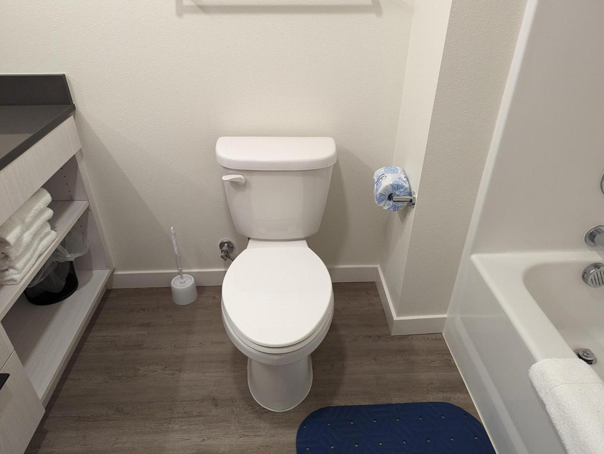 Marina Square Suites Bremerton Bagian luar foto